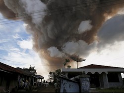Gunung Sinabung Keluarkan Awan Panas Guguran 3 Kali Hari ini