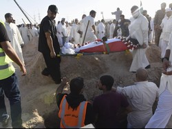 Negara-negara Teluk Bersatu Hadapi Rentetan Bom di Masjid Syiah
