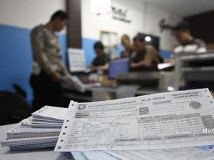 Ada Pemutihan, 1,7 Juta Kendaraan di Jabar Perpanjang Pajak Ada Pemutihan, 1,7 Juta Kendaraan di Jabar Perpanjang Pajak