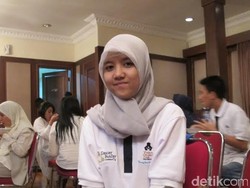 Dulu Lawan Kanker dan Kini Sulit Berjalan Normal, Sari Tetap Semangat