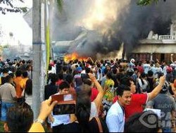 Hercules yang Jatuh di Medan Timpa Atap Hotel