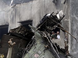 Warga Kembali Padati Lokasi Jatuhnya Hercules