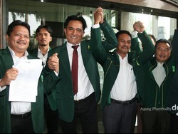 Disebut Ingin Ubah Pancasila, PBB: Ahok Lebih Parah dari Zaskia Gotik!