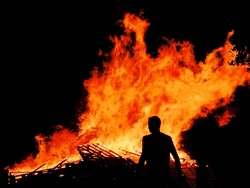 Kebakaran di Restoran Manado Cikini Akibat Korsleting Berhasil Dipadamkan