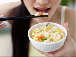 Kesiangan Bangun Sahur, Apa yang Sebaiknya Dikonsumsi?