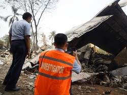 Kisah Seorang Bapak yang Anaknya Jadi Korban Kecelakaan Pesawat Hercules