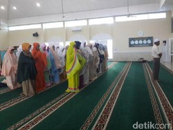 Keluarga Besar Lanud Roesmin Nurjadin Laksanakan Salat Gaib untuk Korban Hercules