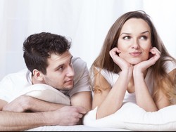 5 Posisi Bercinta untuk Wujudkan Fantasi Liar Pasangan