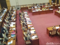 Ini Hasil Rapat Polri dan Komisi III DPR, Salah Satunya Soal SIM