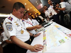 Pemudik di Moda Bus, Ferry dan Kapal Turun, Pesawat dan KA Malah Naik