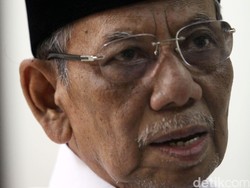 Kenangan Alissa Wahid soal Kedekatan Gus Dur dan Hasyim Muzadi