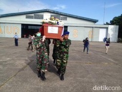 2 Jenazah Diberangkatkan Menuju Pekanbaru dan Madiun