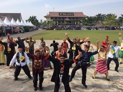 Melihat Foto Gaya Anak Muda Kapolda dan para Perwira Polda Kalbar