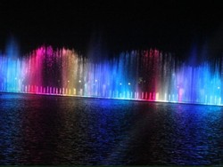 Ini Atraksi Unik Air Mancur Menari di Purwakarta