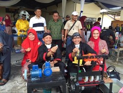 Begini Saat Kapolda dan Perwira Polda Kalbar Ikut Lomba Gosok Batu Akik