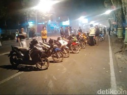Senjata Makan Tuan, Knalpot Bising Jagoan Jalanan