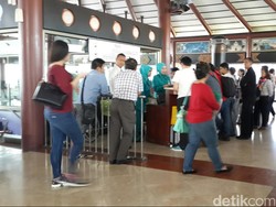 Penumpang Garuda Tujuan Singapura dan Bangkok Masih Mesti Sabar Menunggu