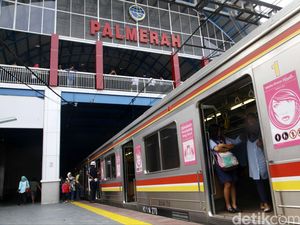 Ada Gangguan Persinyalan, KRL di Palmerah Sempat Tertahan