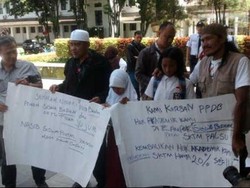 Orang Tua Geruduk Kantor Ridwan Kamil Protes Pendaftaran Siswa Baru