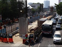 Jalan Layang Bus TransJ dan JLNT Kuningan-Polda Mengunci Kemacetan di Gatsu