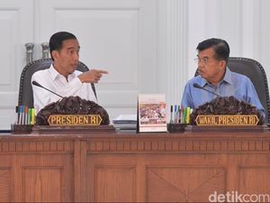 Jokowi: Dana 241 Desa Tak Cair Gara-gara Bupati dan Walikota Jokowi: Dana 241 Desa Tak Cair Gara-gara Bupati dan Walikota