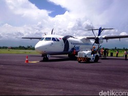 Biaya Pendaratan Pesawat yang Terpengaruh Abu Gunung Raung Dibebaskan