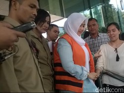 Bupati Empat Lawang dan Istri Jalani Pemeriksaan Pertama Usai Ditahan