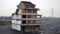 Kumpulan Foto Rumah Paku yang Berani Tolak Penggusuran