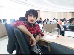 Kisah Sukses Wahyudin, Pemulung Ganteng yang Kini S2 di ITB