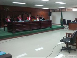 Hakim Tolak Panggil Lagi Samad Cs, Terdakwa Sutan Langsung Diperiksa