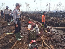 Hujan Buatan Disiapkan untuk Guyur Titik Api di Kalbar