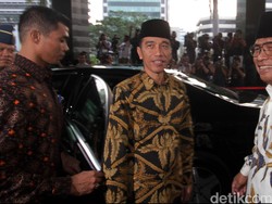 Presiden Jokowi Tinjau Pembangunan Bendungan dan Pabrik Semen di NTT