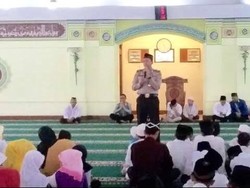 Ceramah di Depan Anak Yatim, Polisi Bandara Imbau Tak Main Petasan