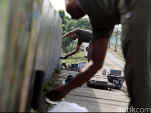 Polri: Warga DKI dan Daerah Lain Jangan Terprovokasi Coretan Liar di Mampang