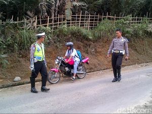 Polisi: Bawa Motor Tak Hanya Sekedar Ngegas Saja Polisi: Bawa Motor Tak Hanya Sekedar Ngegas Saja