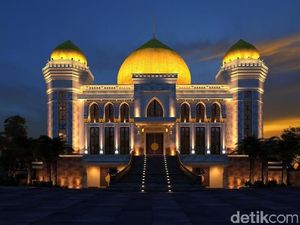 1.000 Menu Kuliner Ramaikan Ramadan di Kawasan Trans Studio Bandung