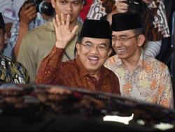 JK Disemprot Pelayan Restoran di Eropa karena Hendak Tidak Puasa