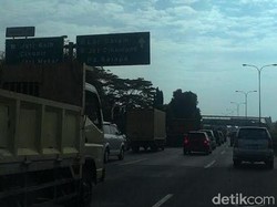 H-7 Lebaran, Pemudik Mulai Ramai di Jalur Cikampek