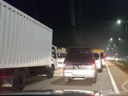 Penumpukan Mobil di Gerbang Tol Juga Terjadi di Cipali Arah ke Jakarta