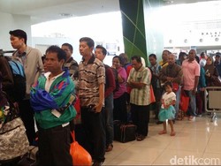 Wih! Begini Membeludaknya Pemudik WNI dari Malaysia