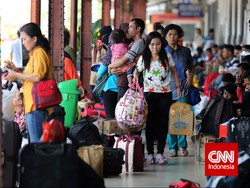 Arus Balik, 36.565 Tiba di Stasiun Senen, Gambir dan Jatinegara