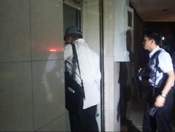 Akan Digeledah KPK, Kantor OC Kaligis Tertutup Rapat