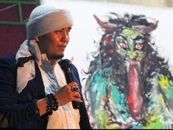 Ustad ini Lakukan Gelar Doa di Tol Cipali, Juga Bersihkan Batu Bleneng