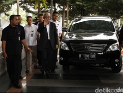 KPK Tegaskan Penyidik Tunjukkan Surat Penangkapan Saat Bawa OC Kaligis