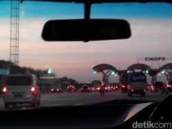 Puncak Arus Mudik, Kepadatan Mobil dari Cipali ke Pejagan Sudah dari Subuh