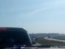 Antrean di Exit Tol Cipali Mengular 5 Km Pagi ini