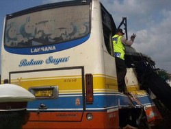 11 Tewas, Polisi: Bus Rukun Sayur Penuh Pemudik, Oleng dan Terguling