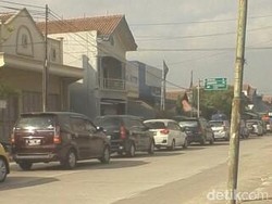 Ketanggungan arah Purwokerto dan Yogyakarta Macet 1 Km