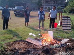 Polisi Sita Ayam Tiren dari Pedagang Pasar di Semarang