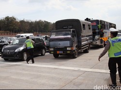 Truk Dilarang Lewat Tol Cipali dan Pajagan, Dialihkan ke Pantura